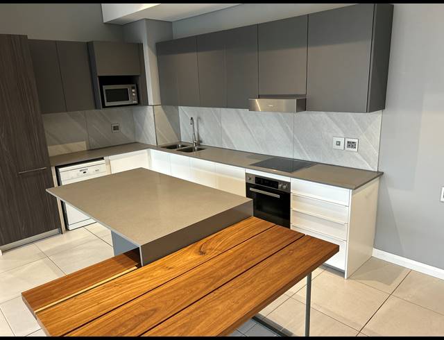 2 BEDROOM APARTMENT FOR SALE IN MENLYN